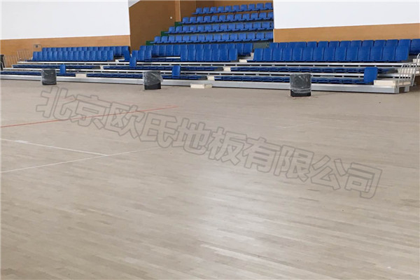 運動木地板--江蘇鎮(zhèn)江航空技術(shù)職業(yè)學院成功案例